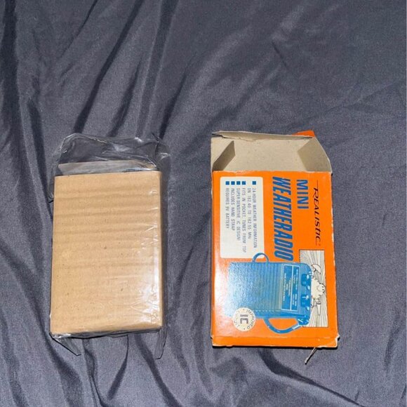 Vintage Mini WeatheRadio, New! - Picture 7 of 10